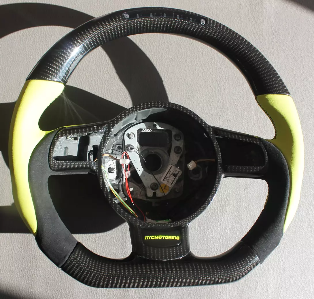 Audi R8 Steering Wheel Carbon Leather Alcantara LED Shift Indicator