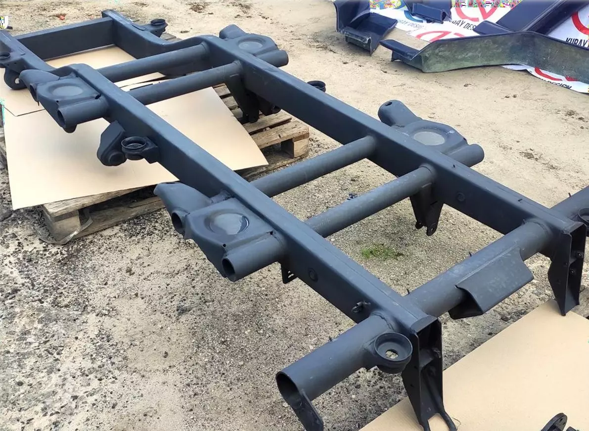 Part of the Frame for Mercedes-Benz 6x6 W463